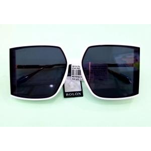 Mắt Kính Hồng Tâm