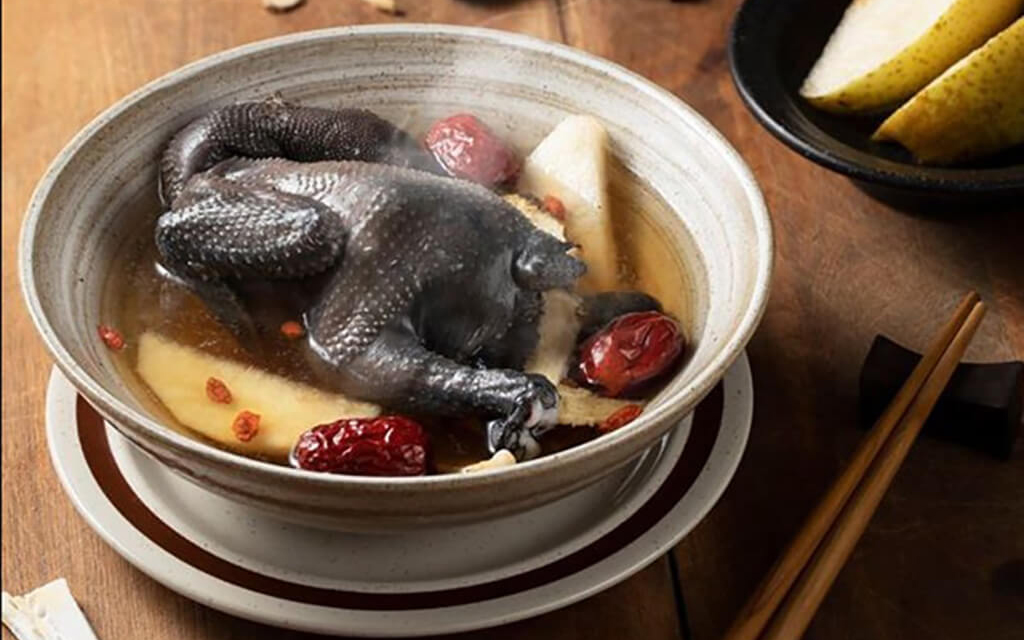 Đông trùng hạ thảo cho người bệnh gân cốt và làm đẹp