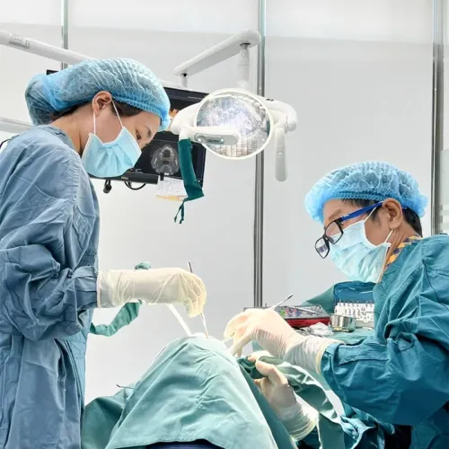 Đội ngũ bác sĩ – giàu kinh nghiệm, giỏi chuyên môn 