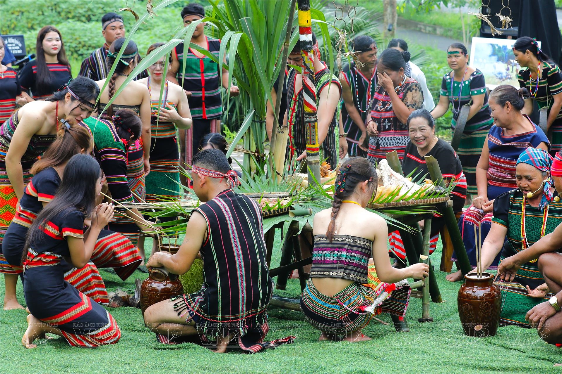 Lễ sum họp cộng đồng của đồng bào M’nông
