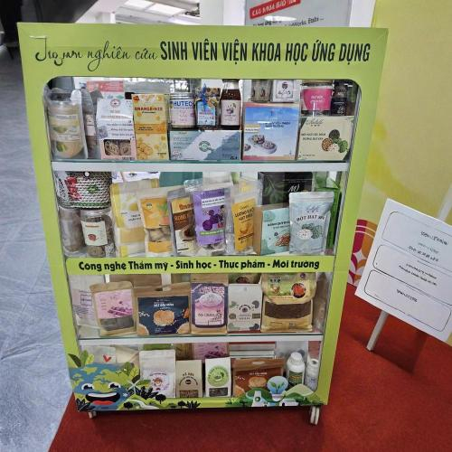 Dự Án Khởi Nghiệp: The Applied Foods - Từ Phòng Lab Đến Giỏ Hàng: Giải Mã Tiềm Năng Thương Mại Của Sản Phẩm R&D Sinh Viên Viện Khoa Học Ứng Dụng