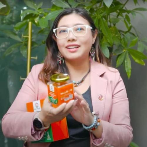 CEO Hồng Vân Chia Sẻ Bí Quyết Giữ Làn Da Tươi Trẻ Nhờ Đông Trùng Hạ Thảo Bio Hope