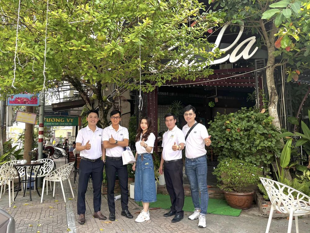 Liên hệ với chúng tôi